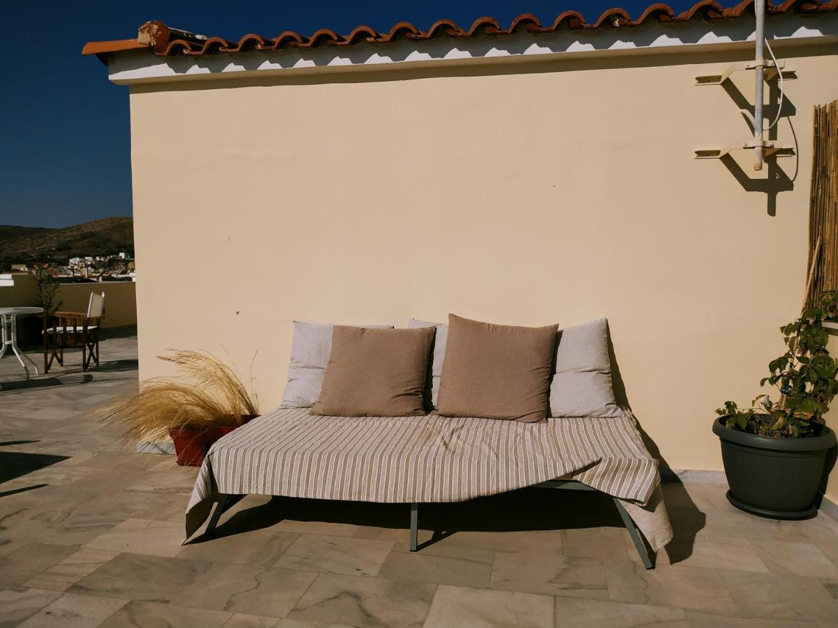 Fiera Guesthouse Ermoupoli Esterno foto