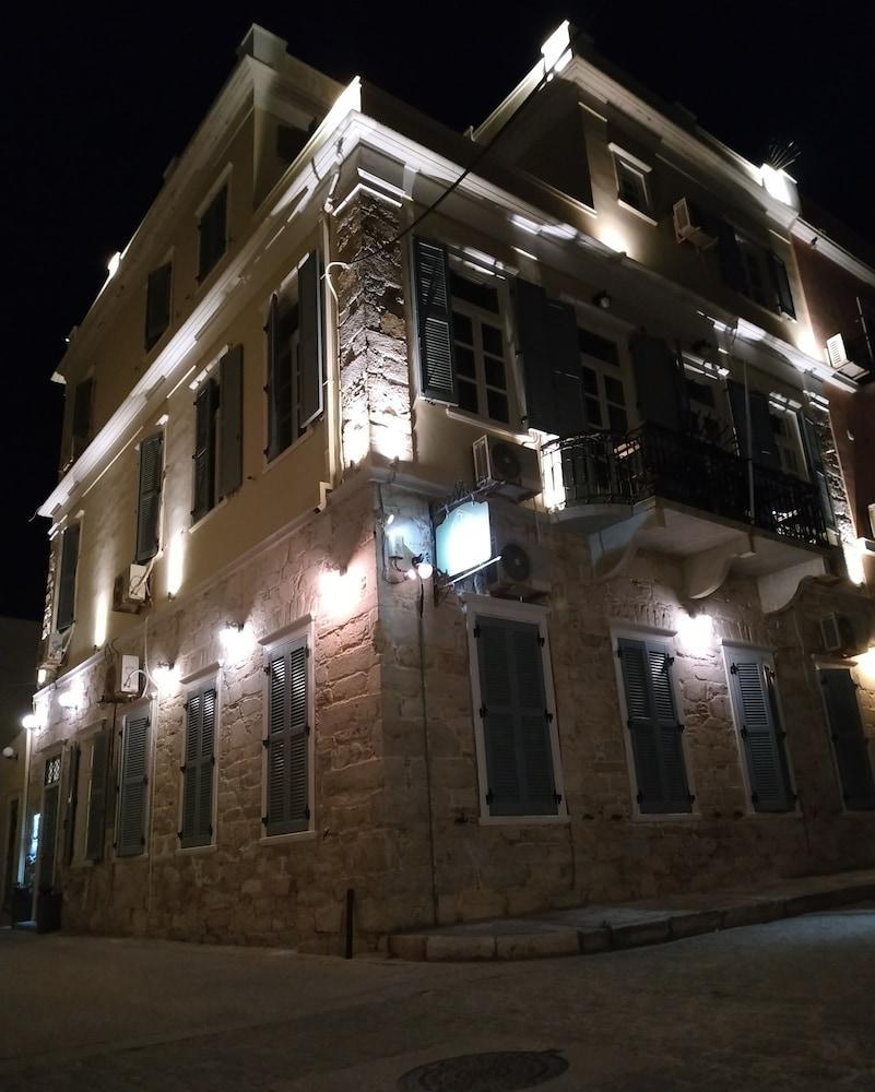 Fiera Guesthouse Ermoupoli Esterno foto