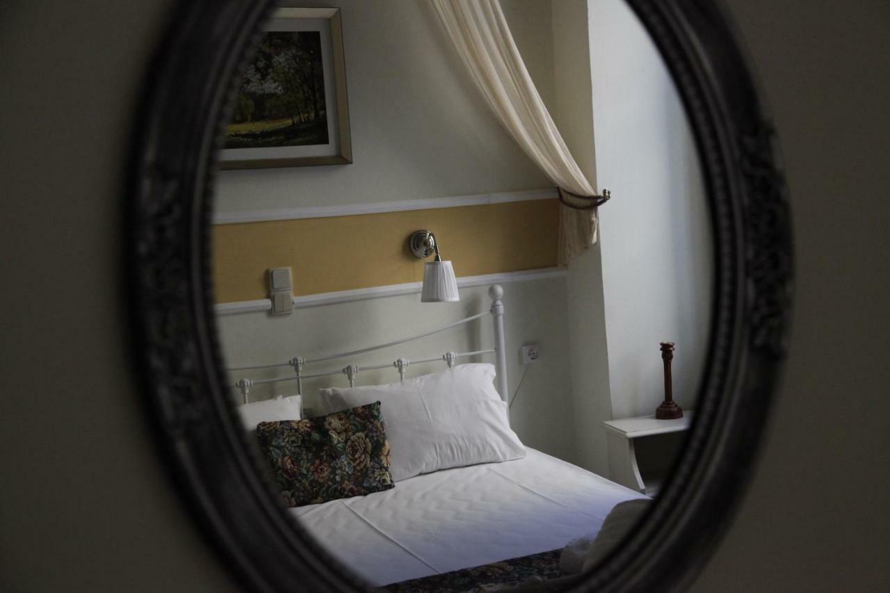 Fiera Guesthouse Ermoupoli Esterno foto